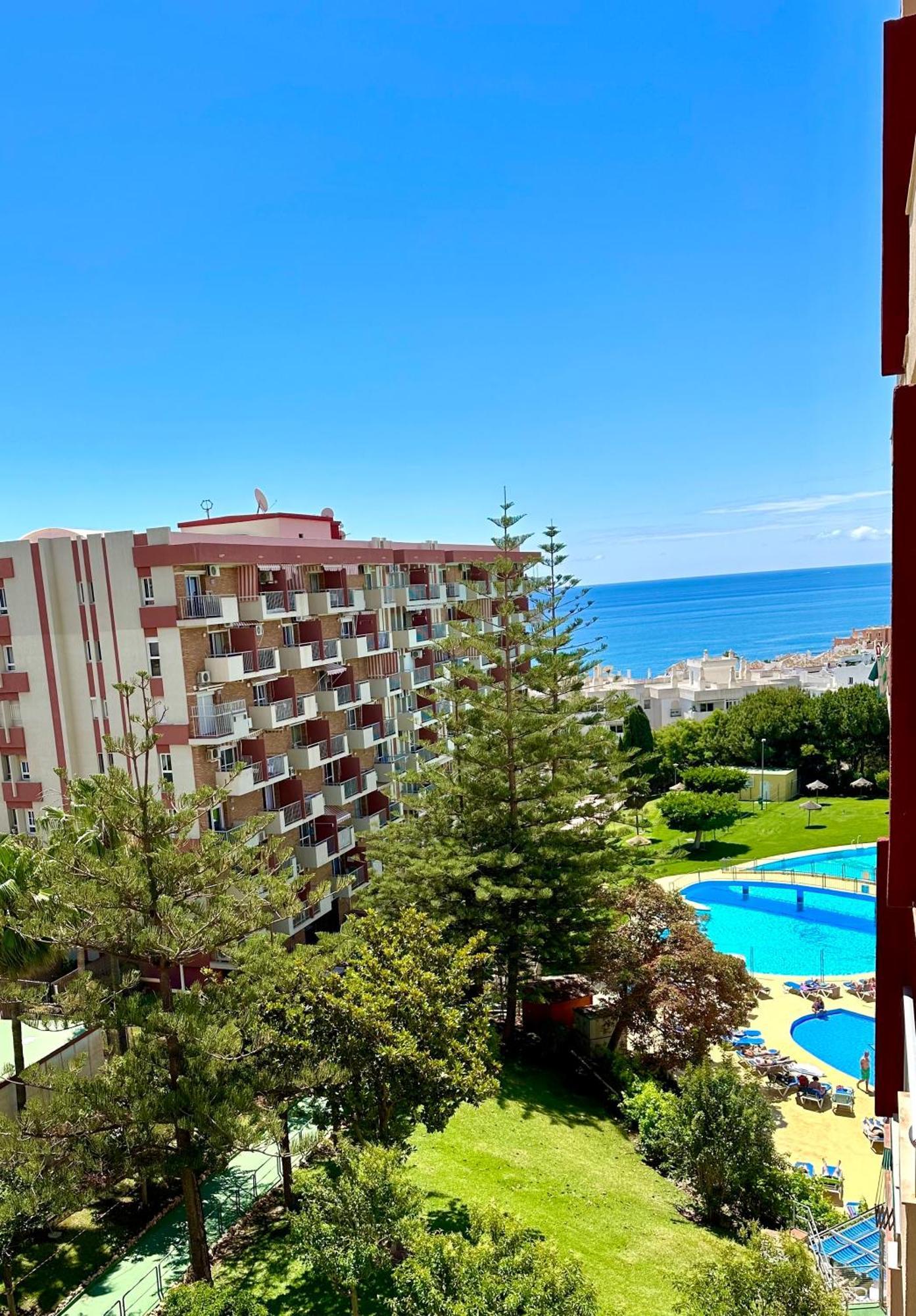 Minerva Estudio Suite White Jasmine, Beach And Pool Benalmádena Extérieur photo